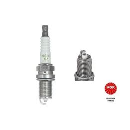 Buji BKR6E Audi A3 Passat Dacia Logan Mercedes C200 Nissan Primera Renault Laguna Clio Megane İçin (1990-) - NGK NGK6962